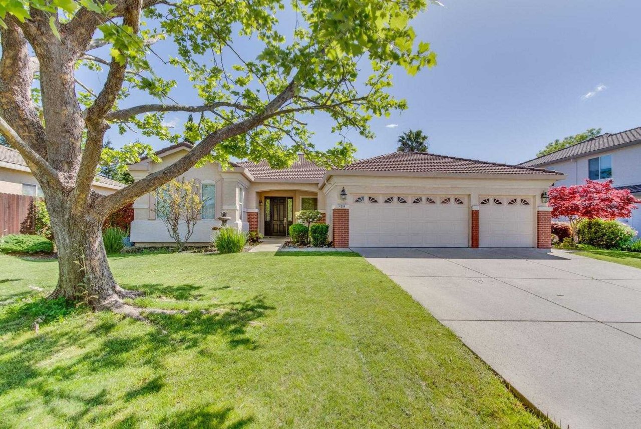 4904 Tiverton Court