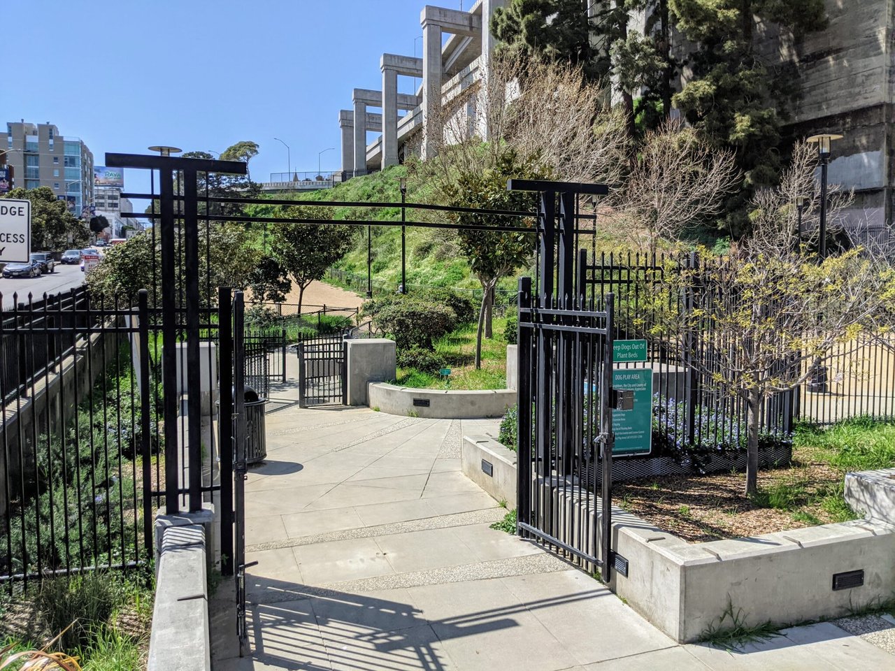 Rincon Hill Dog Park