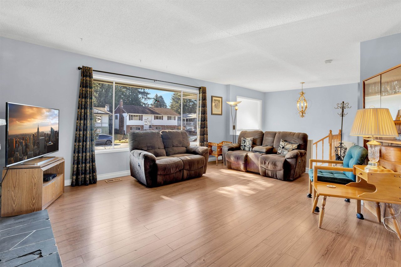 14663 109 Ave