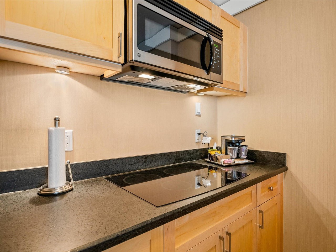 502/504-4050 Whistler Wy