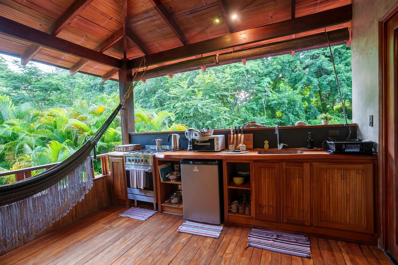 Balinese Vacation Rental Estate, Santa Teresa, Puntarenas