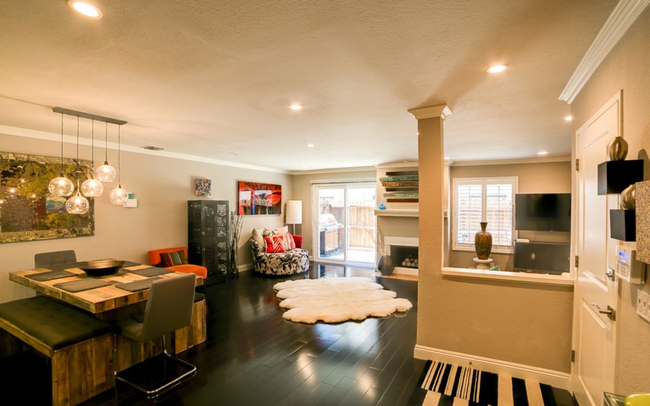 2022 Delaware Avenue Unit: 4