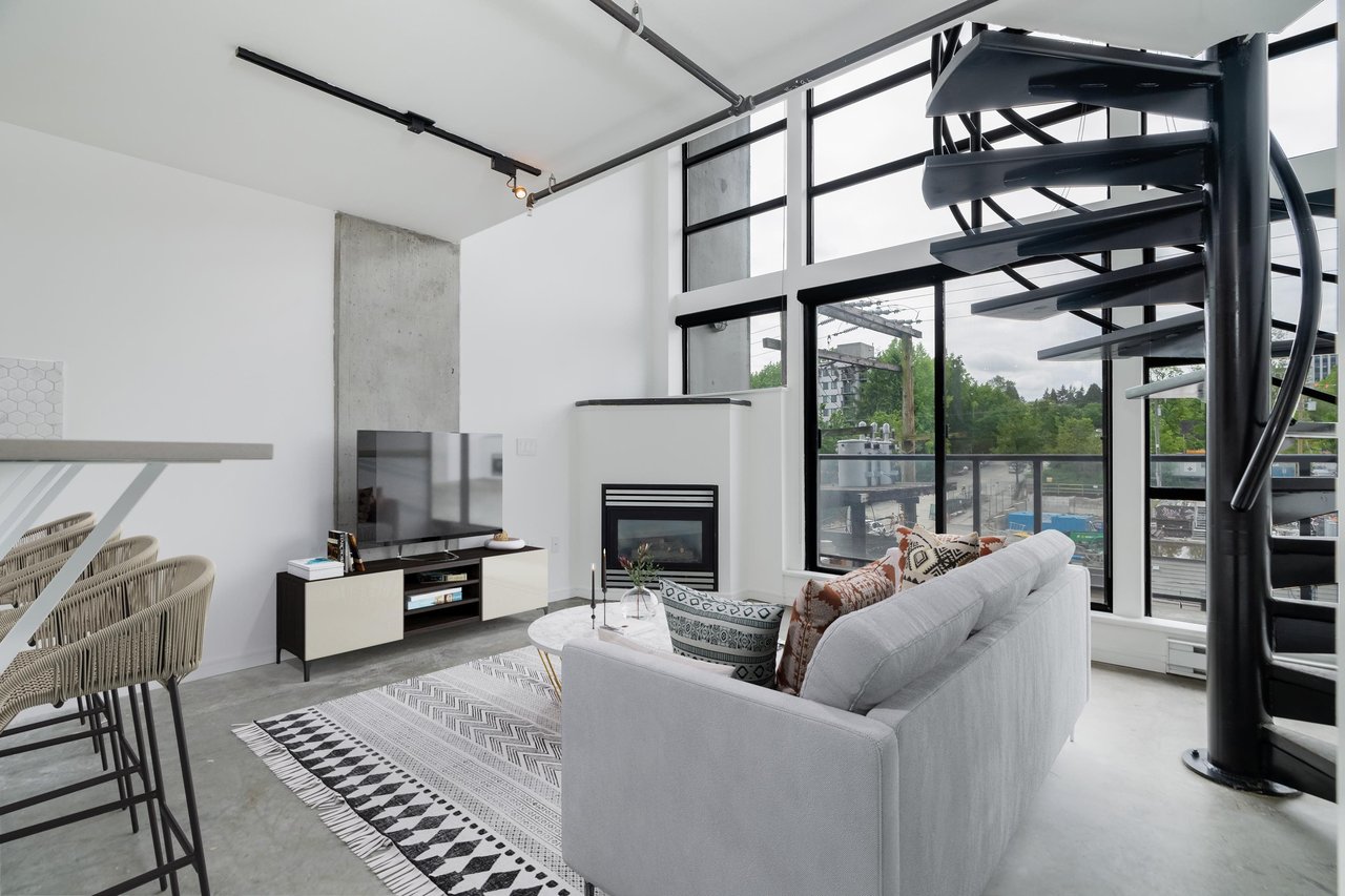 517-428 W 8th Ave