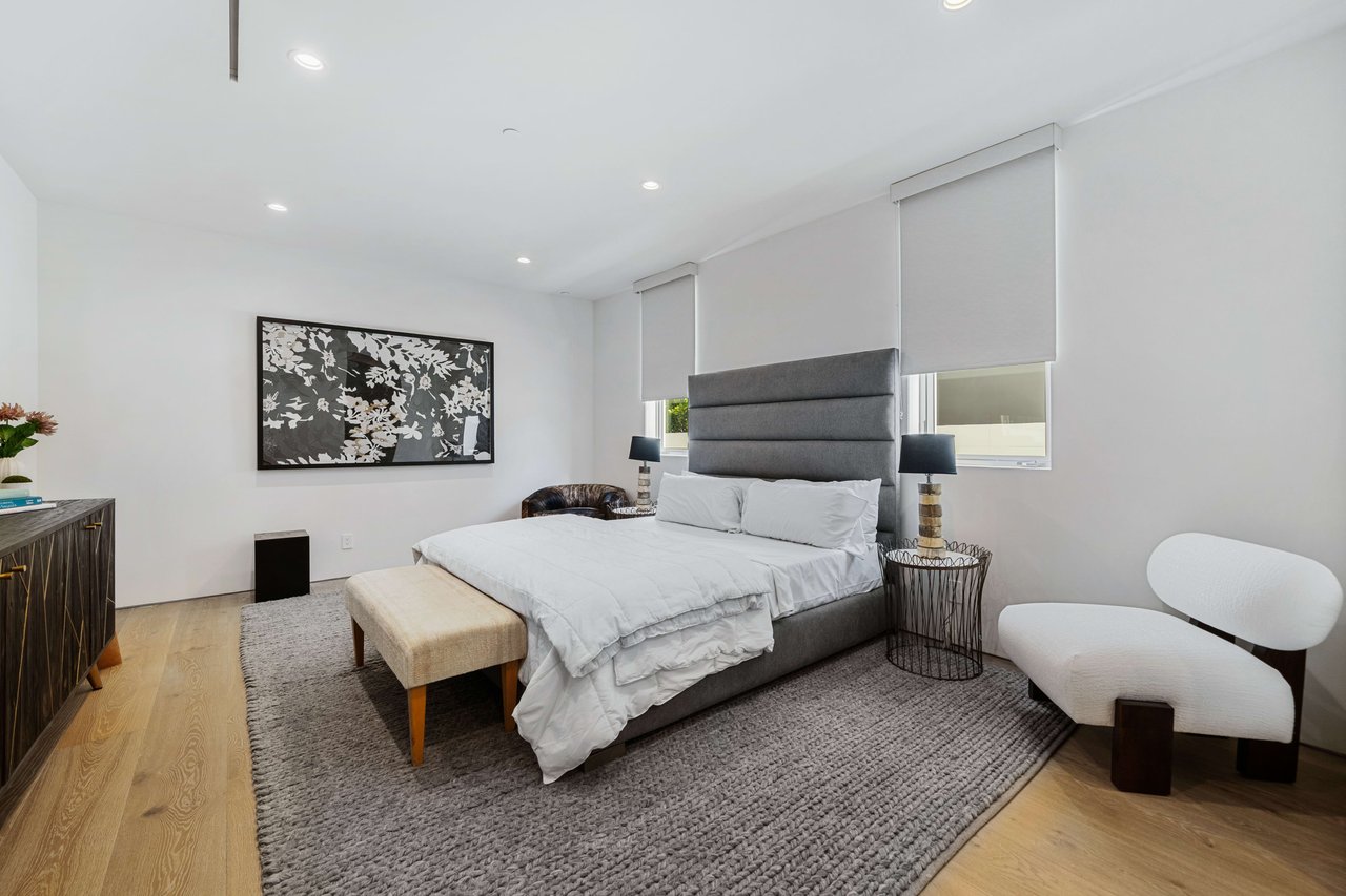 The Apex HH | 7115 Macapa Drive