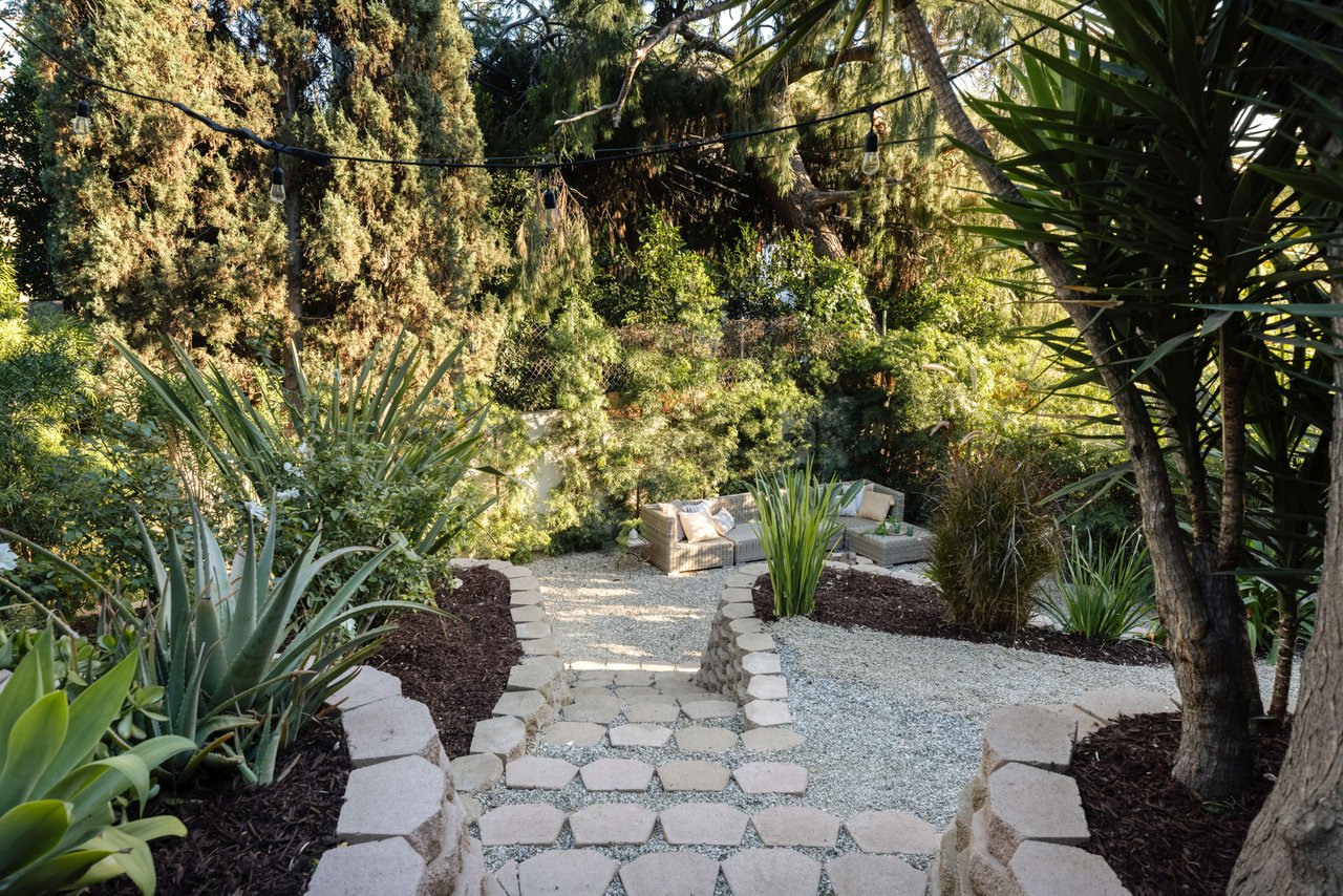 A Reimagined Silver Lake Bungalow