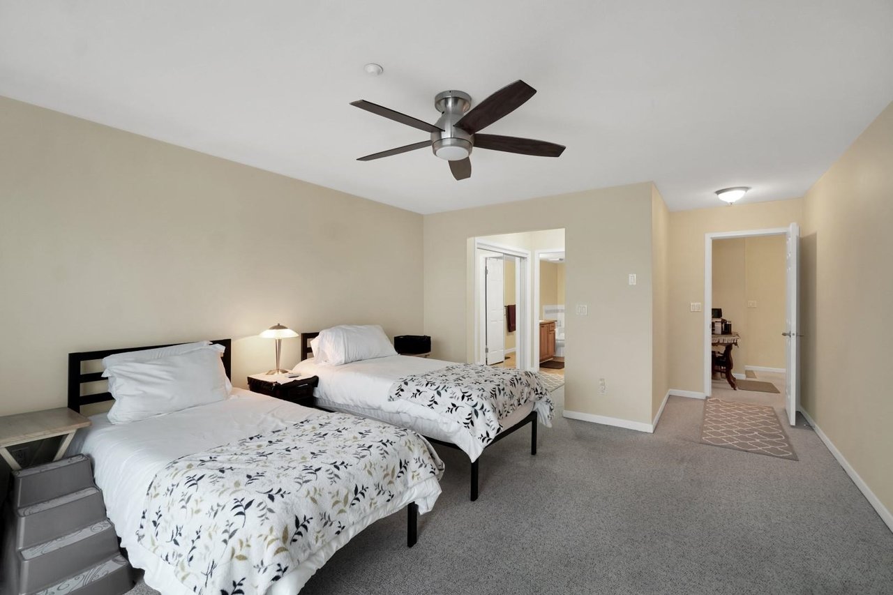 18-323 Governors Ct