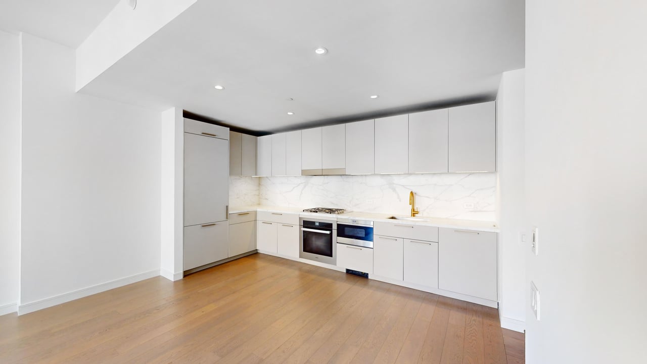 305 East 51st - Halcyon - Spacious 1 Bed