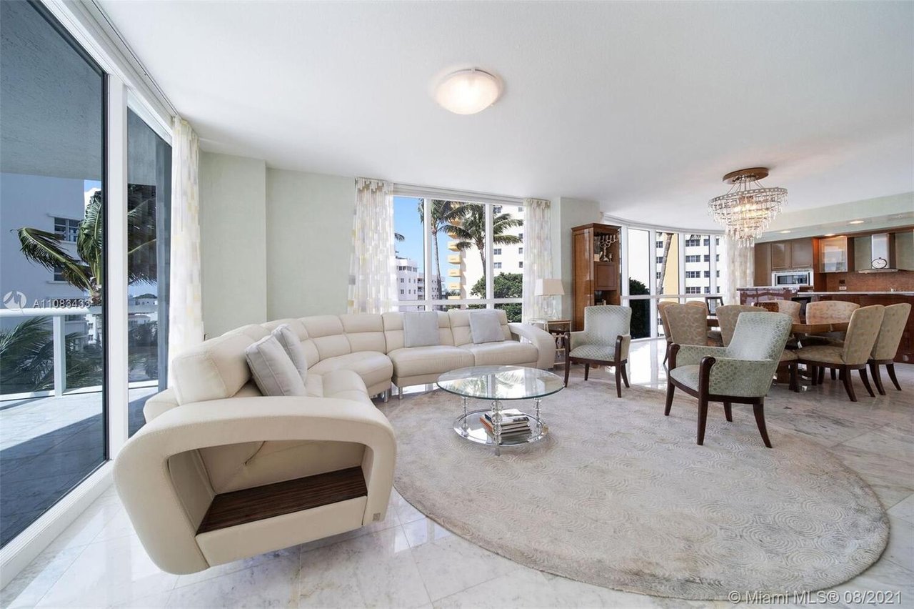3801 Collins Ave, #501