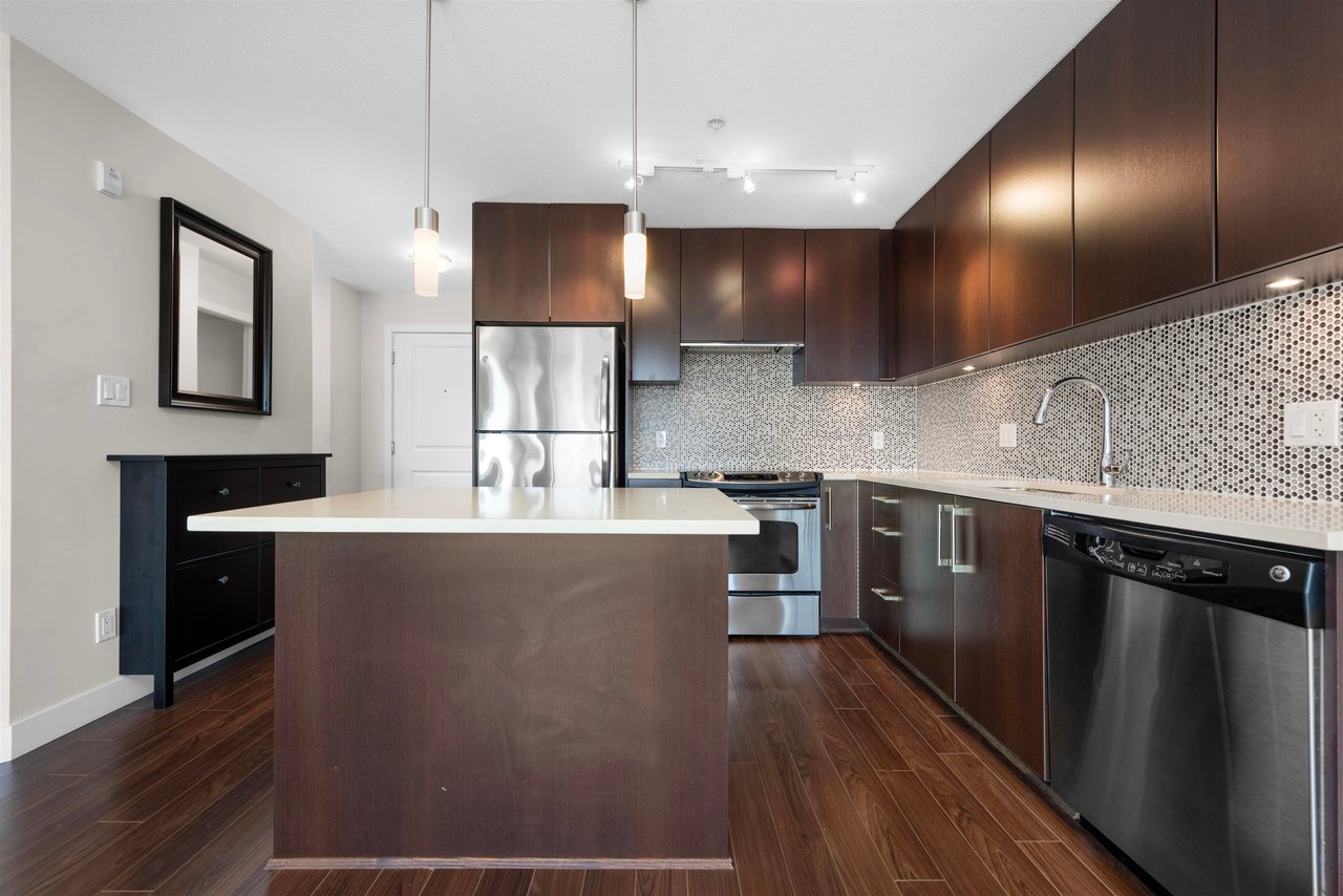 307-15795 Croydon Dr