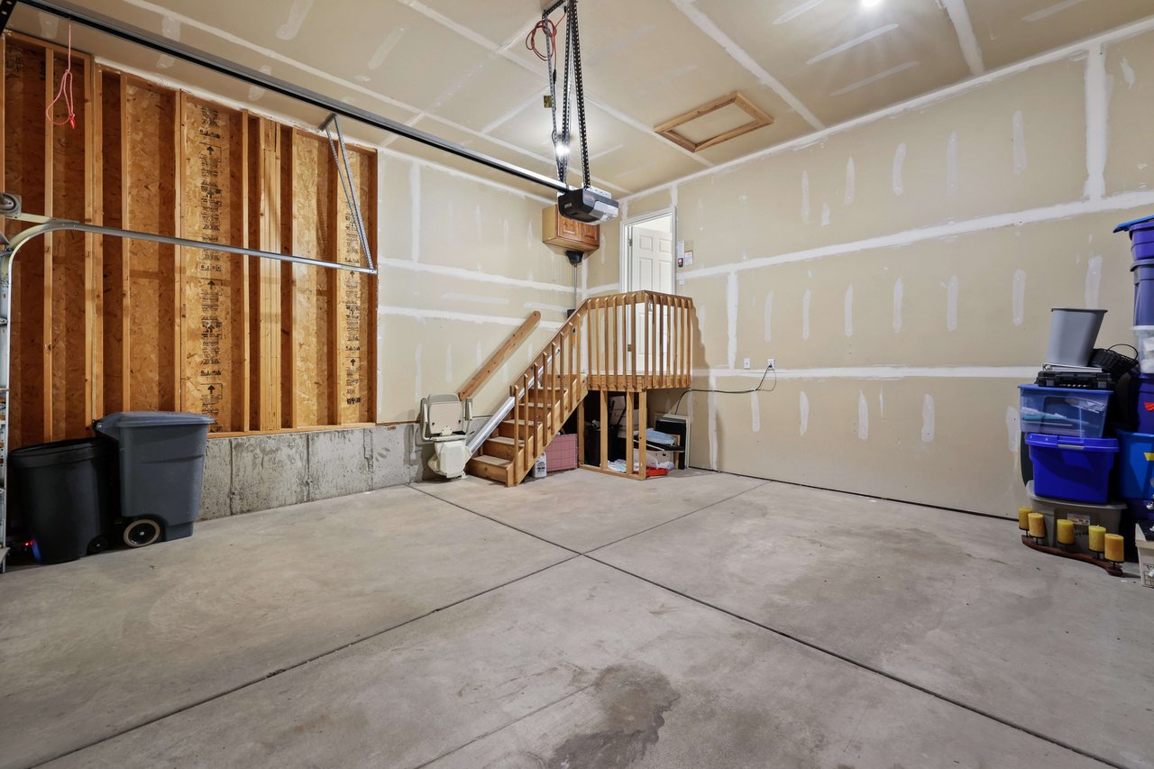 5423 Lions Gate Lane