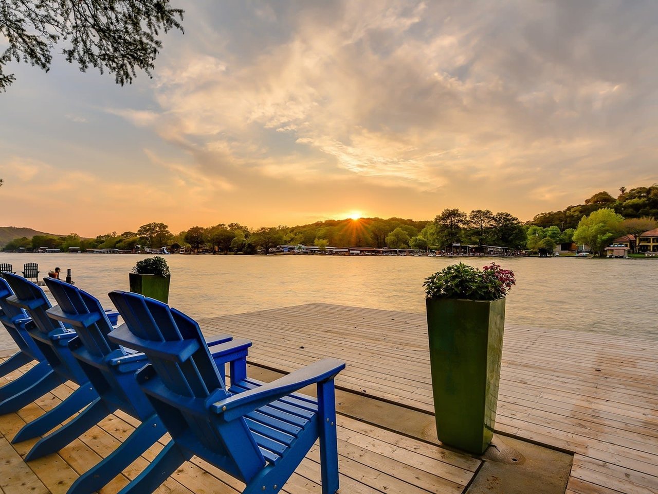2904 Rivercrest Drive