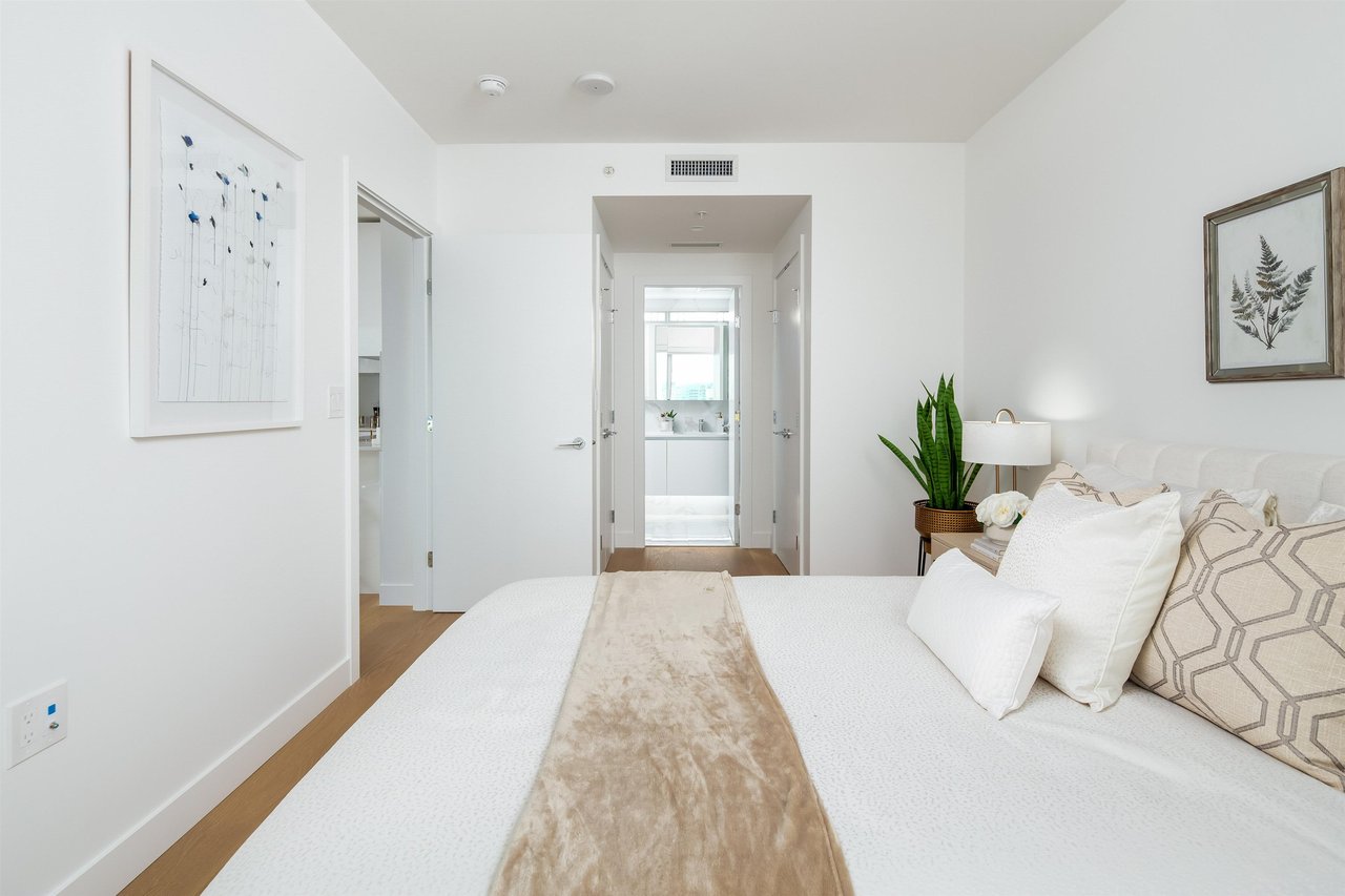 312-5766 Gilbert Rd