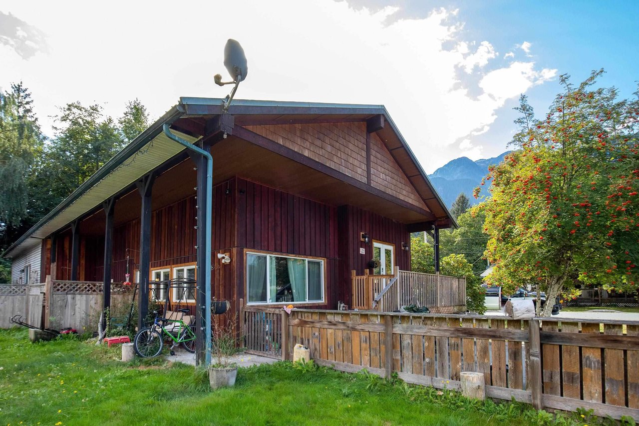 33 Bracken Park Wy