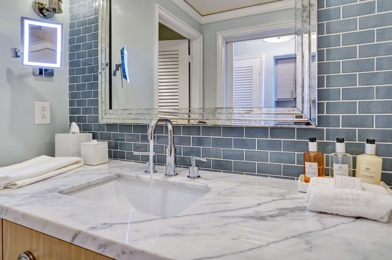 Ritz Carlton Key Biscayne Unit 870