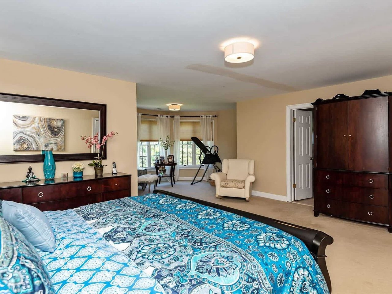 23 Deepwells Ln