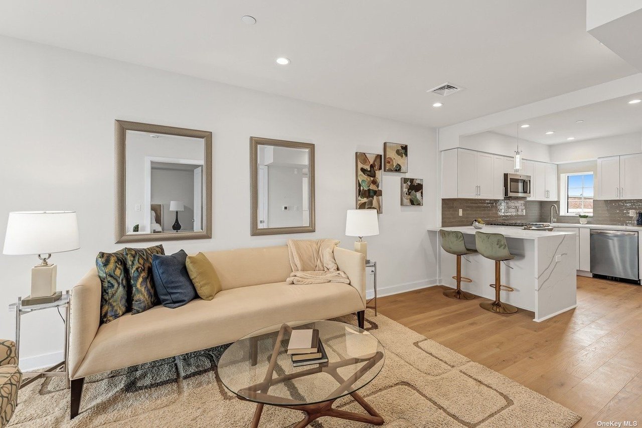31-22 29th St, Unit 4B
