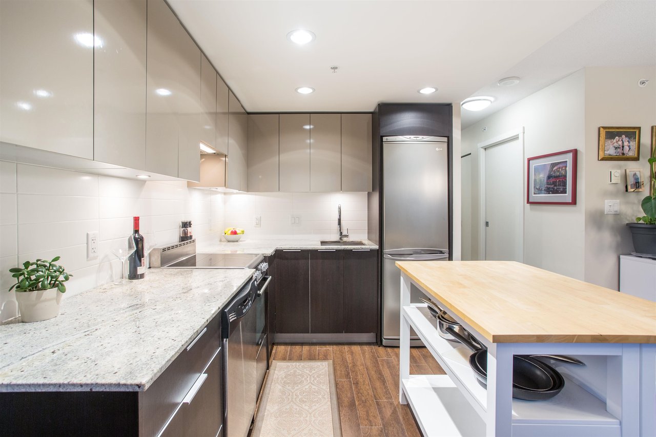 704-445 W 2nd Ave