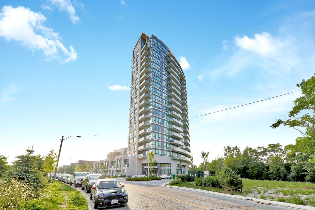 160 Vanderhoof Ave, Unit LPH05