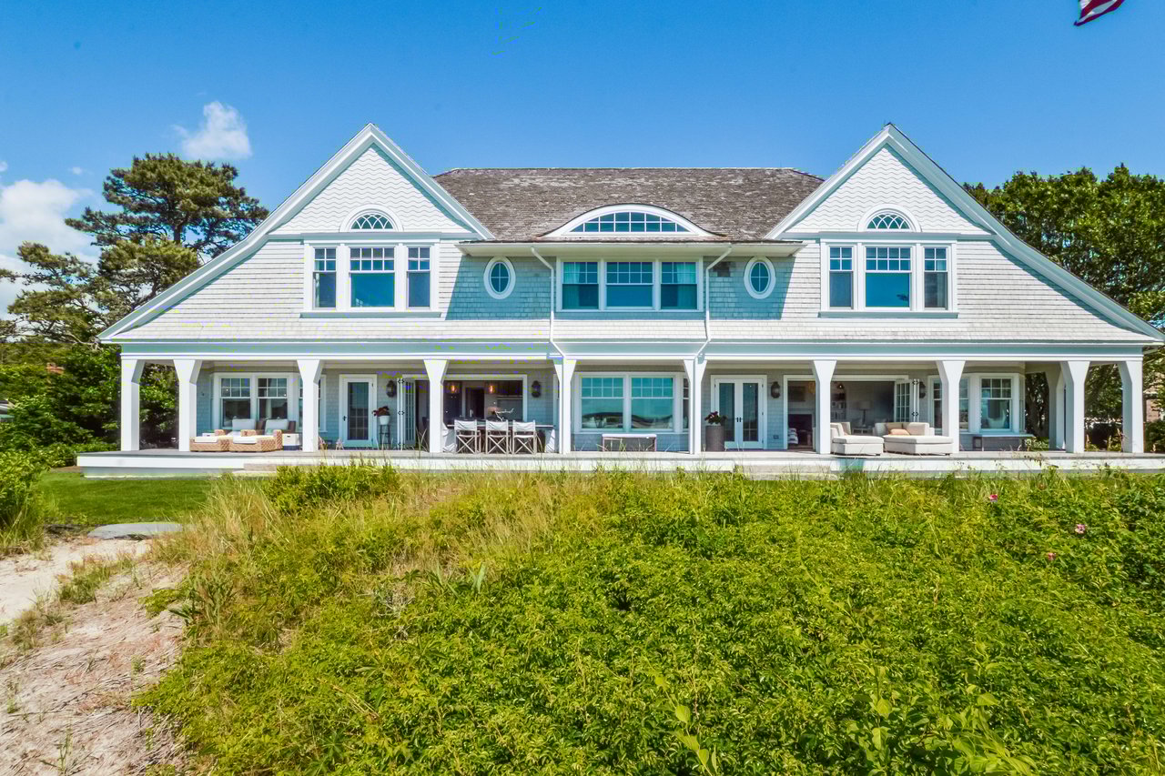 Extraordinary Waterfront Estate