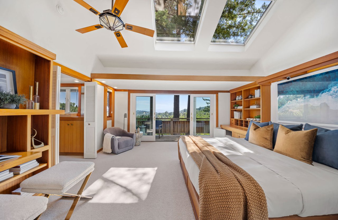Kent Woodlands Mid Century Retreat