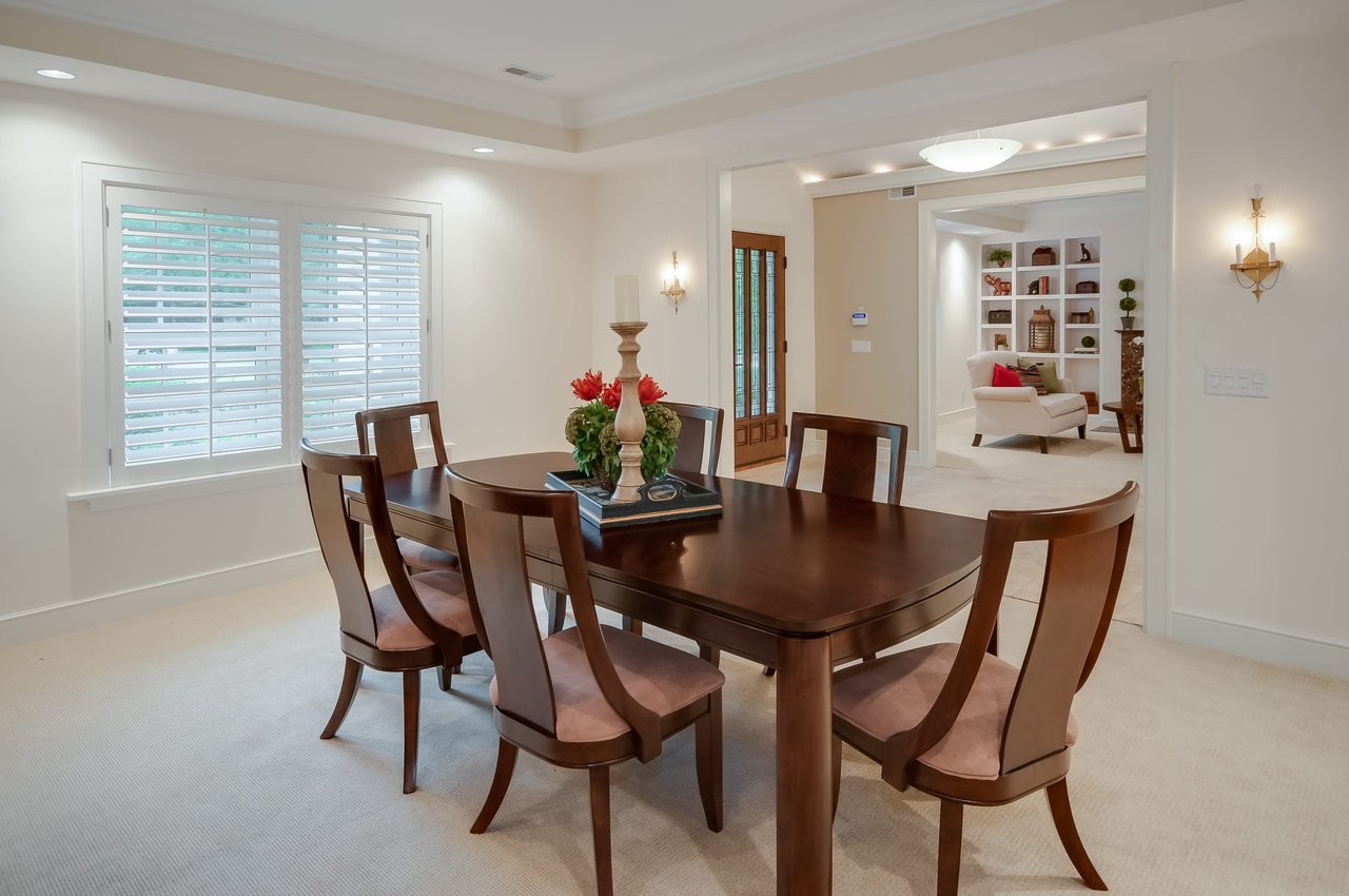 Sophisticated Ladue Ranch With Pool and Carriage House