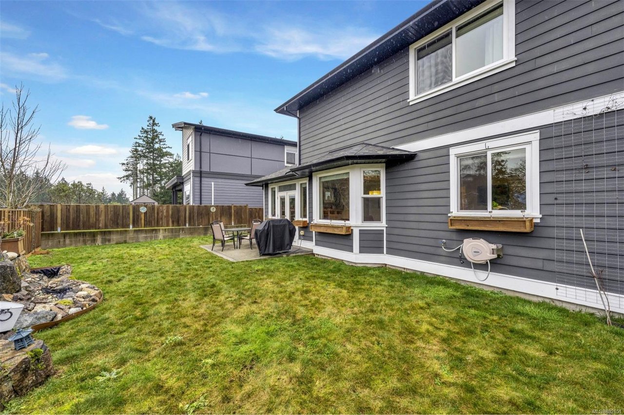3457 Hopwood Pl