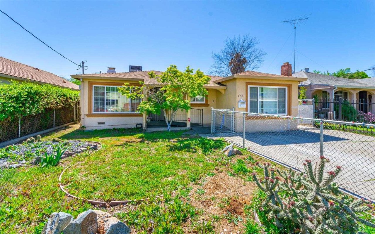 450 Las Palmas Avenue