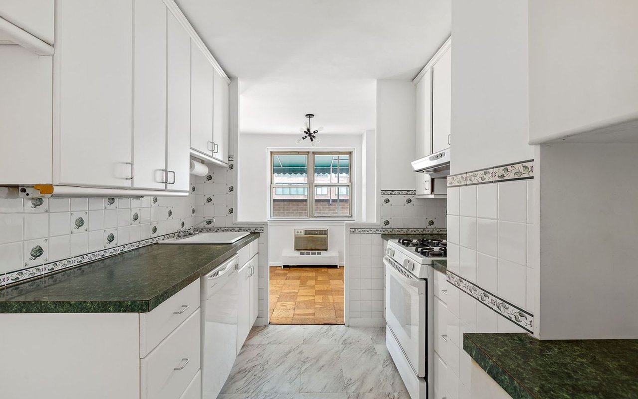 333 East 79th Street, Unit 18N