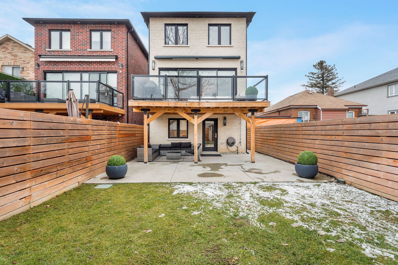 Lawrence Avenue & Blackcreek - Detached