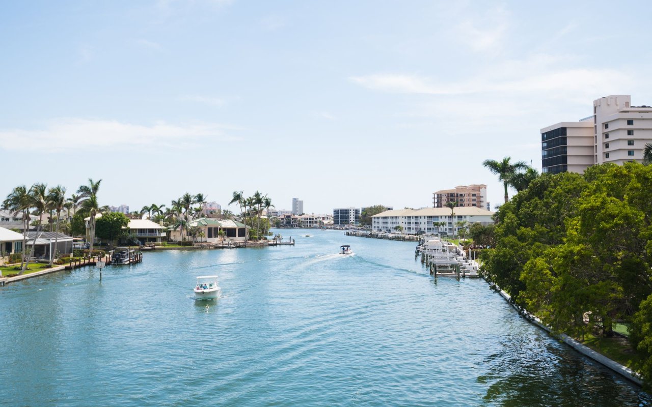 Vanderbilt Beach Area