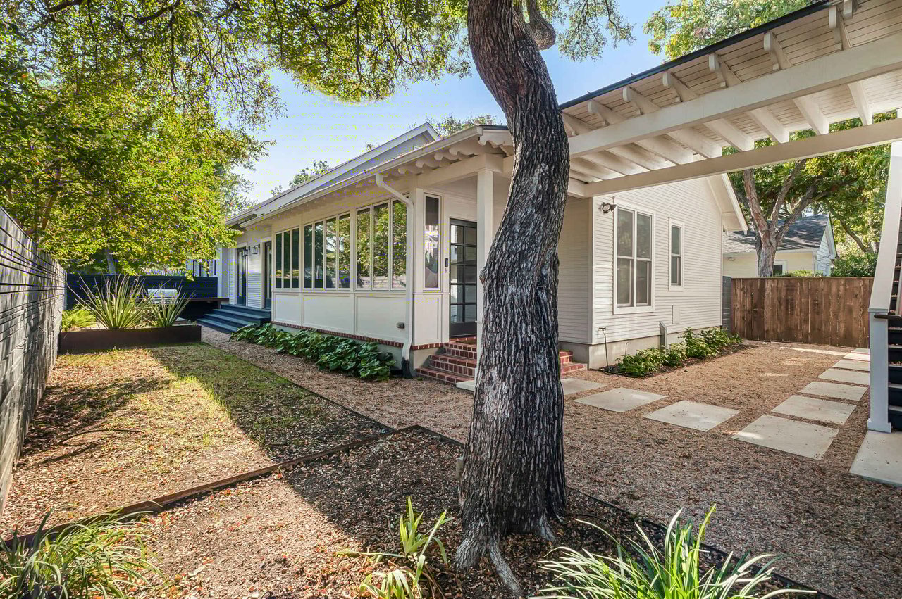 Historic Pemberton Heights Gem Reimagined by McWalters | Former Home of Author Mary Willis Walker | Entertainer’s Dream Kitchen + Guest Quarters