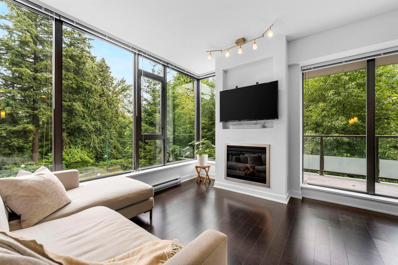 303-7088 18th Ave