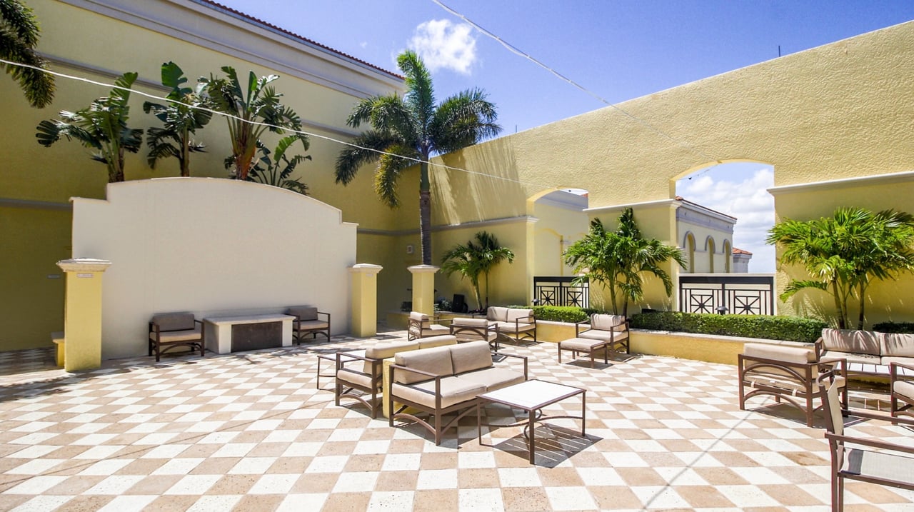 701 S Olive Avenue Unit: 805