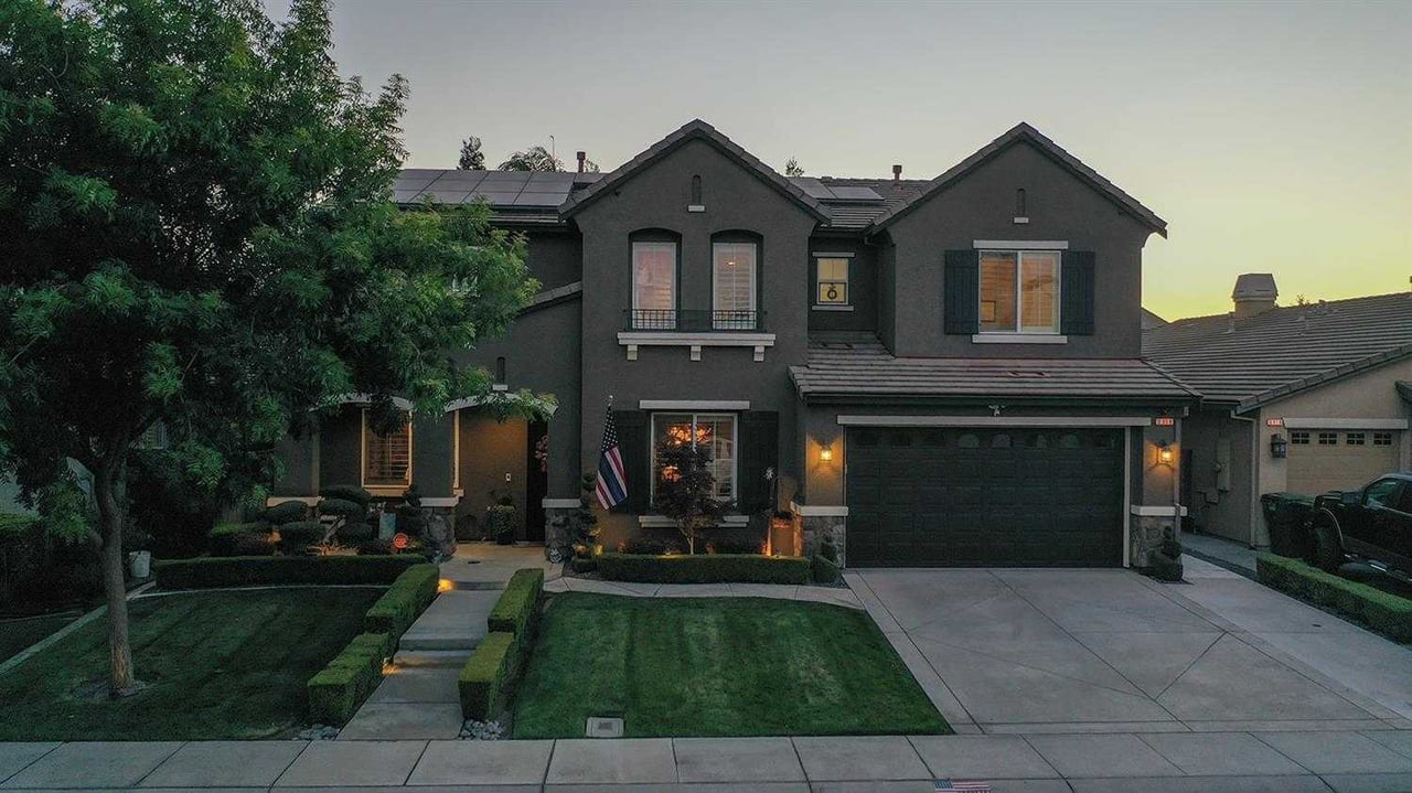 2909 Espana Lane