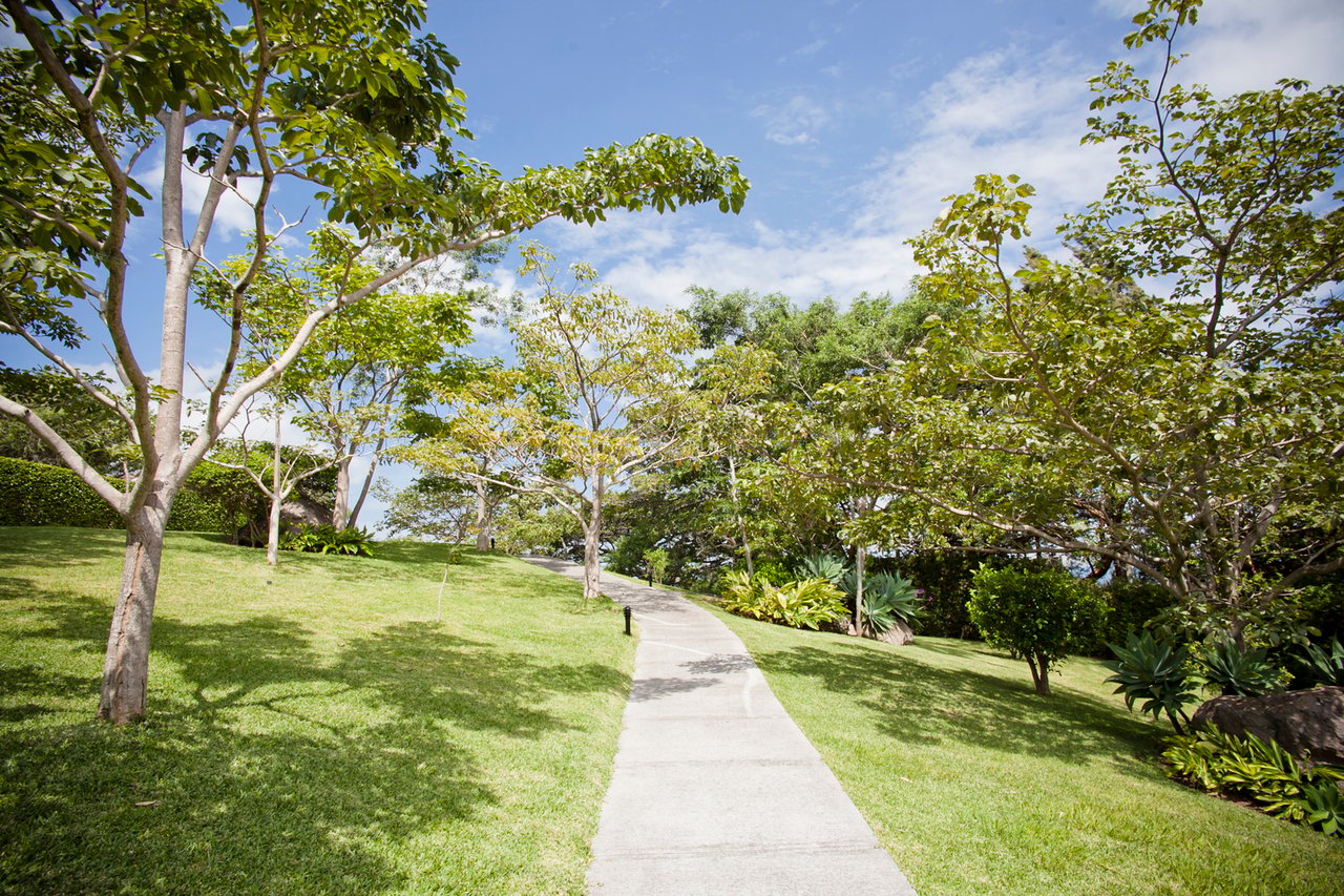 Exclusive Gated Residential Lot, Santa Ana, San Jose