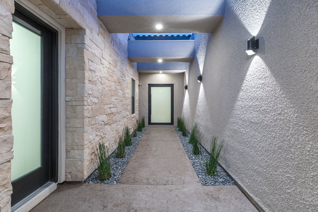 423 Sand Dune Arch Street 