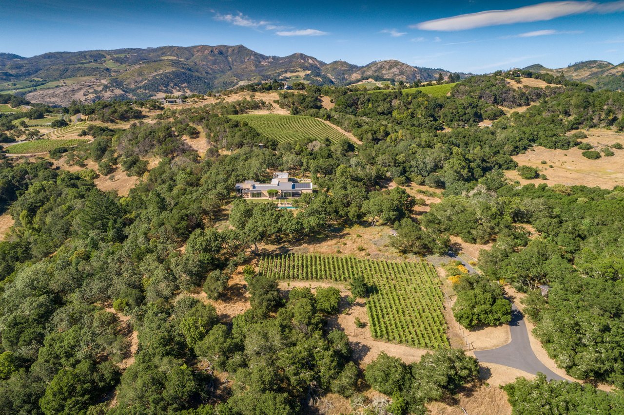 Hale Road, Sonoma