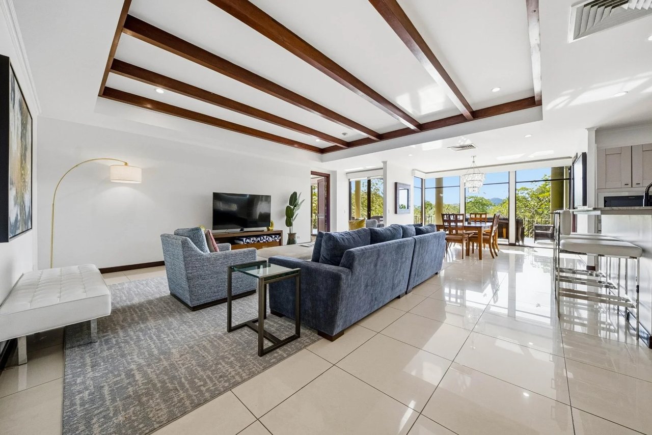 Renovated Carao Golf Condo, Flamingo, Guanacaste