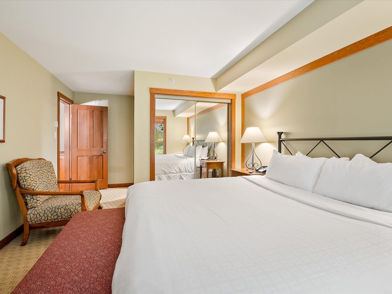 210 G3-4653 Blackcomb Wy