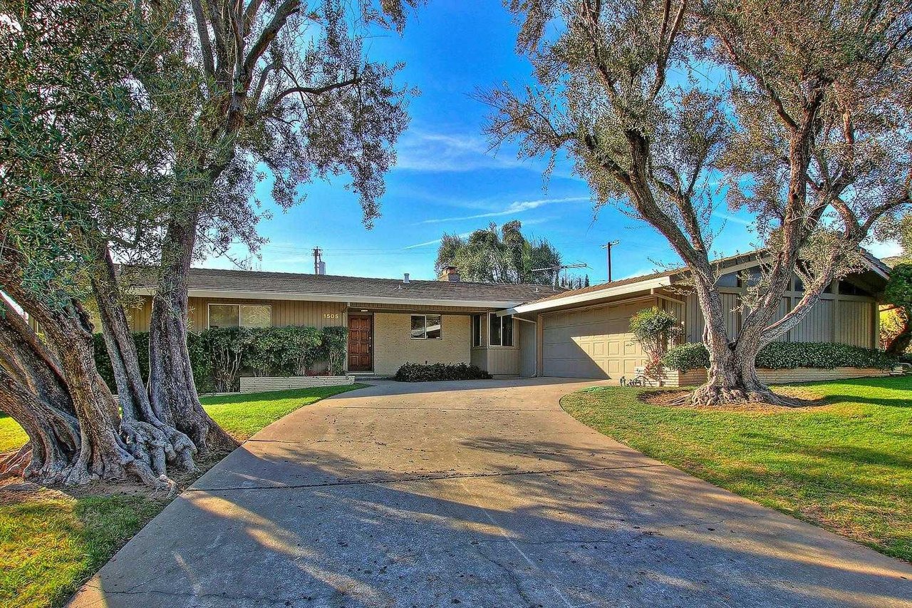 1505 Barnett Circle