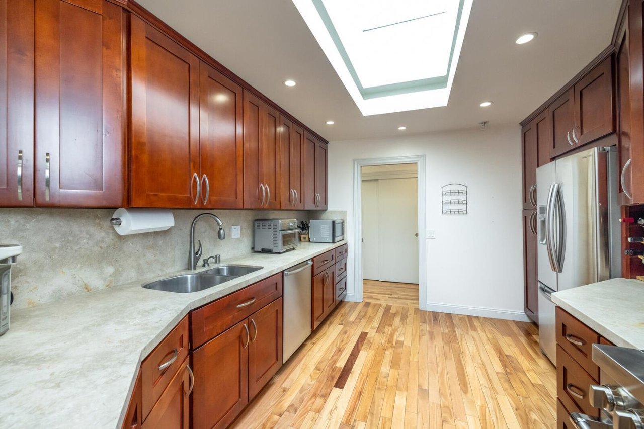 1457 Bellevue Avenue #16, Burlingame, California 94010