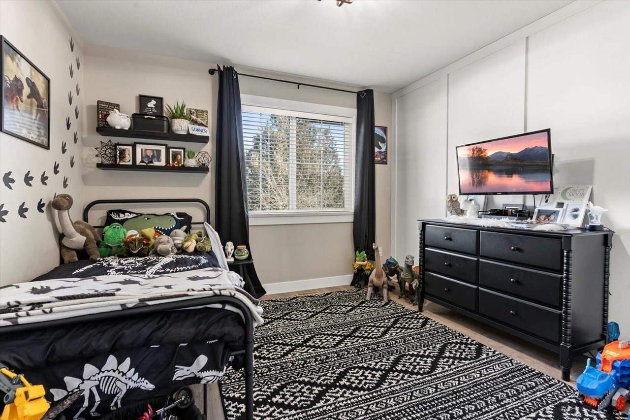 15-45545 Kipp Ave