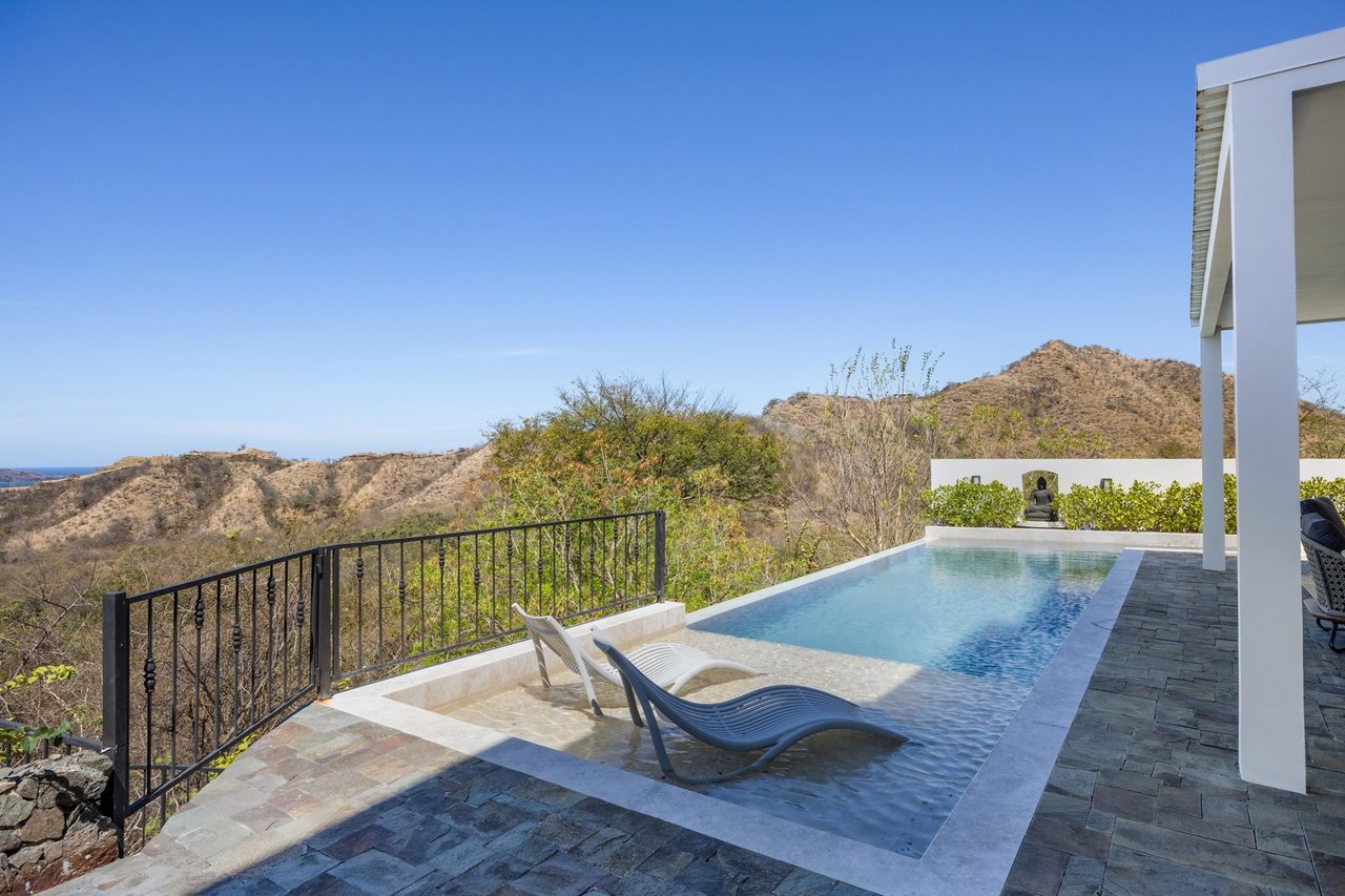 Renovated Tropical Ocean Estate, Flamingo, Guanacaste