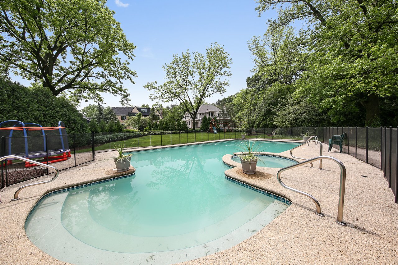 This stunning spacious home allows for the quintessential indoor/outdoor living