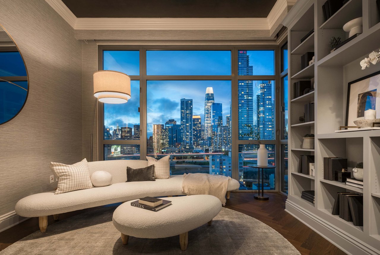 219 Brannan Street Unit: 18D