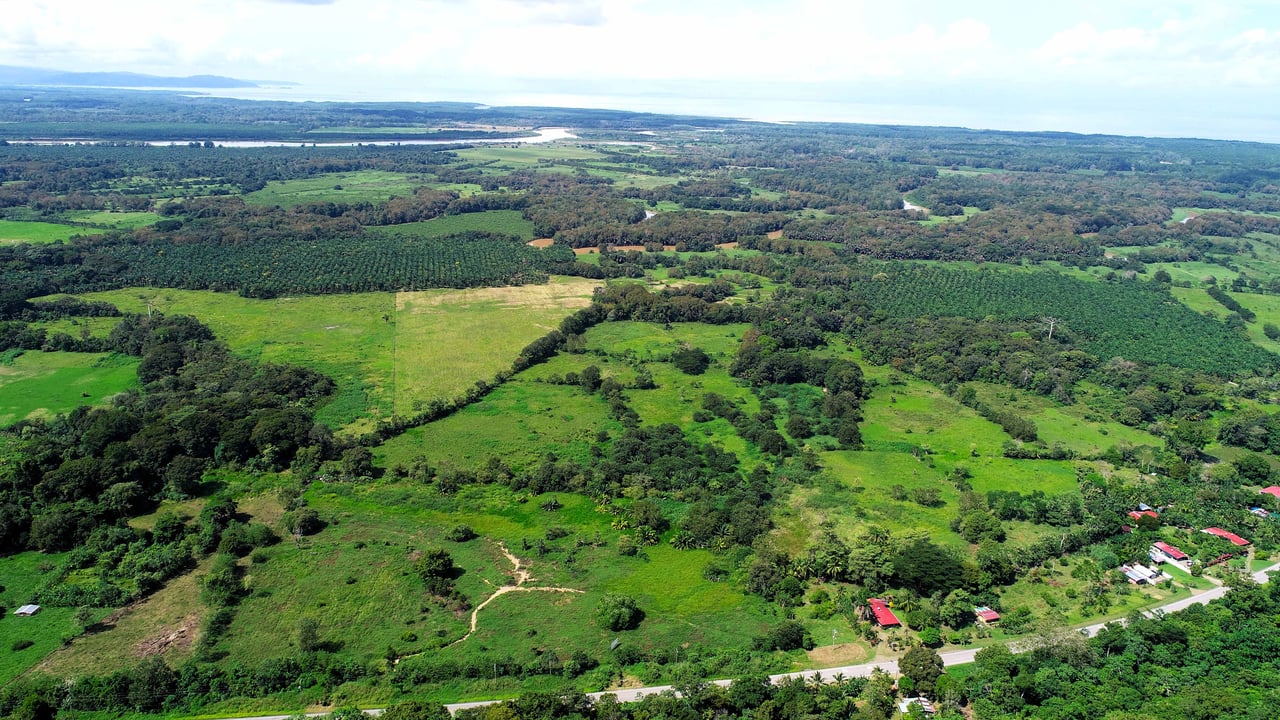 2 Acres Property with 360 Panoramic Views!