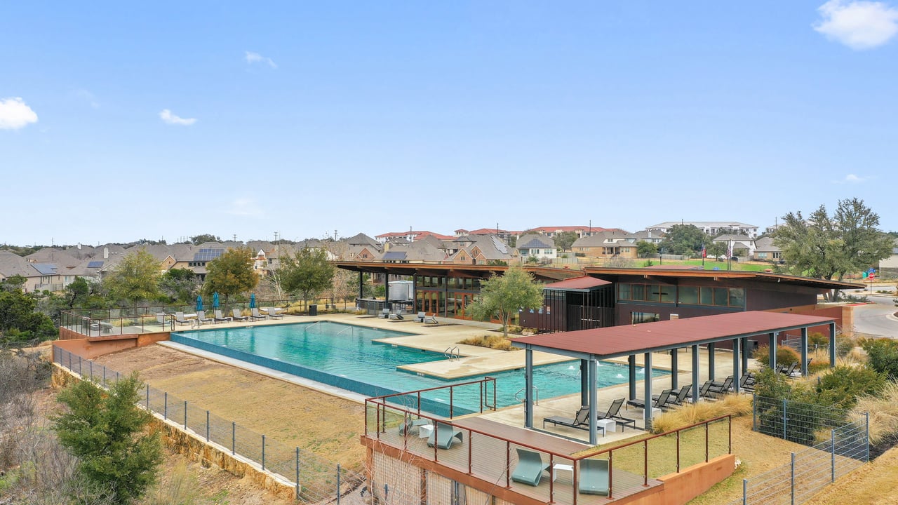 105 Hollytree Court