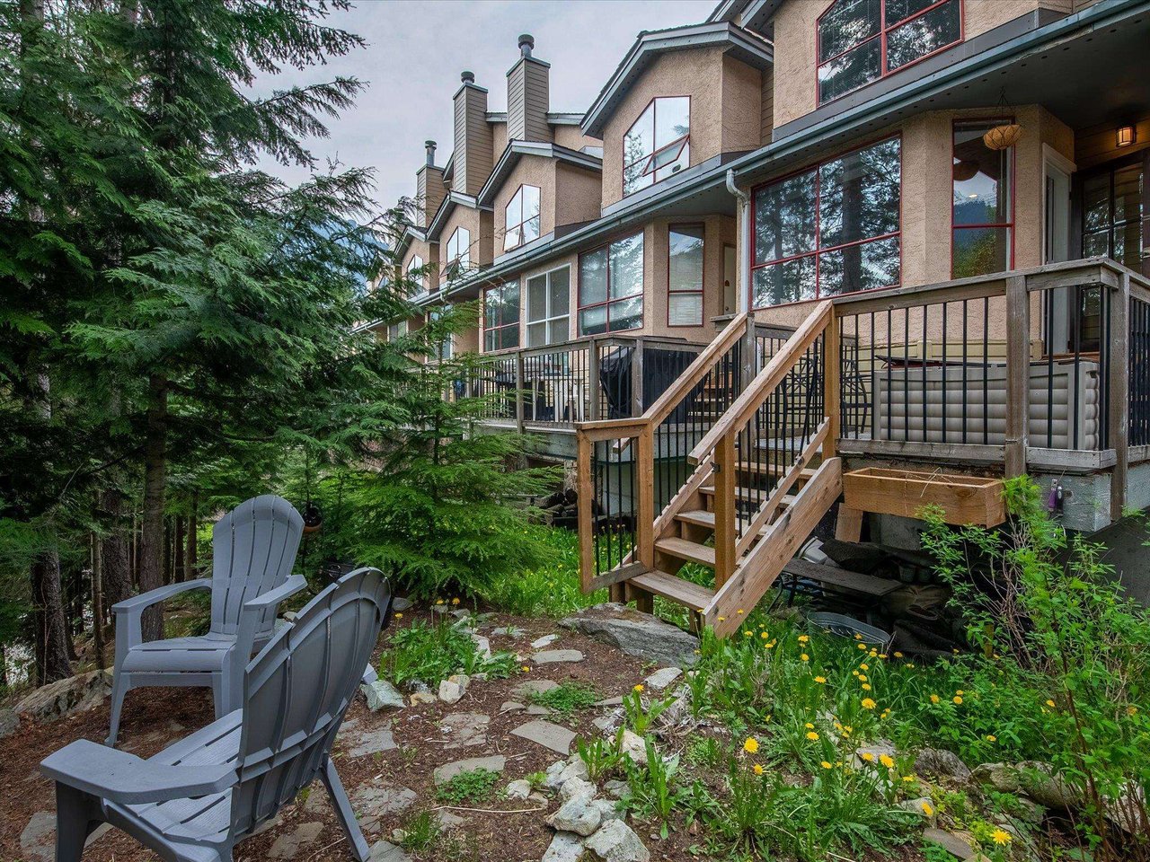 17-2101 Whistler Rd