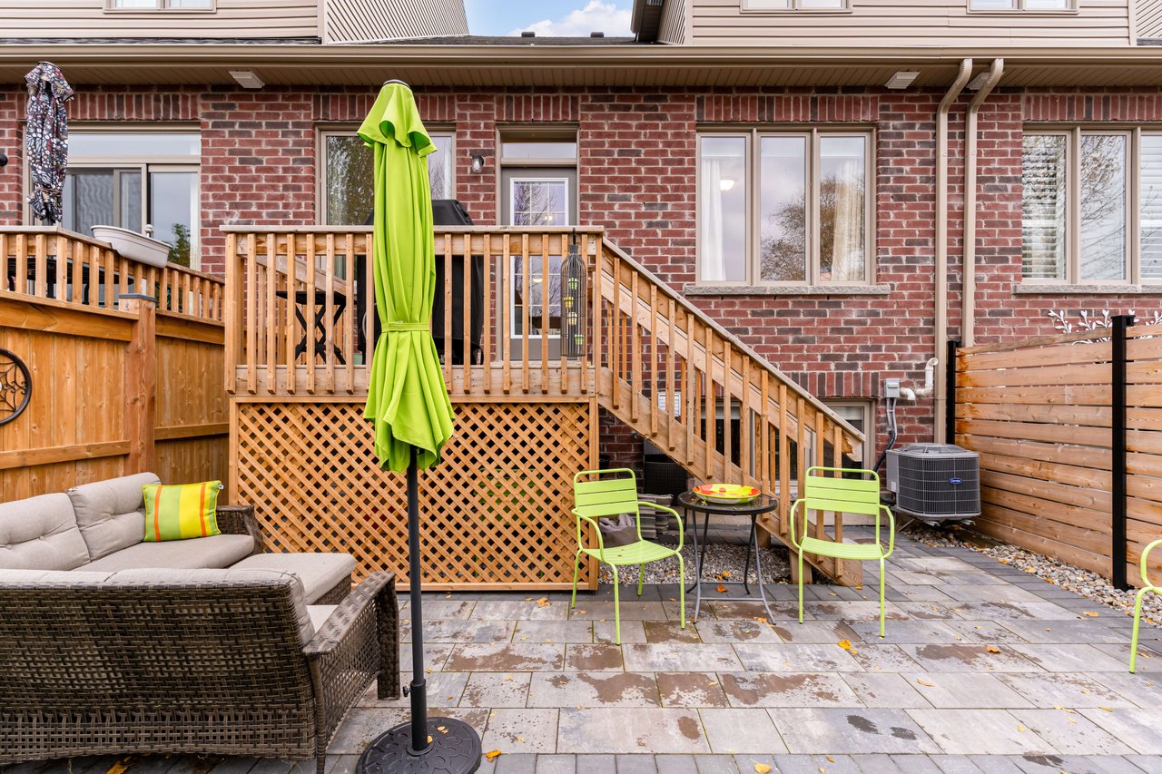 6 Dreamland Lane