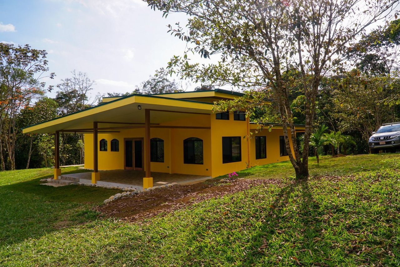 Modern Riverfront Acreage Home, Perez Zeledon, San Jose